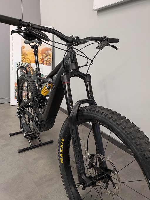 SPECIALIZED KENEVO